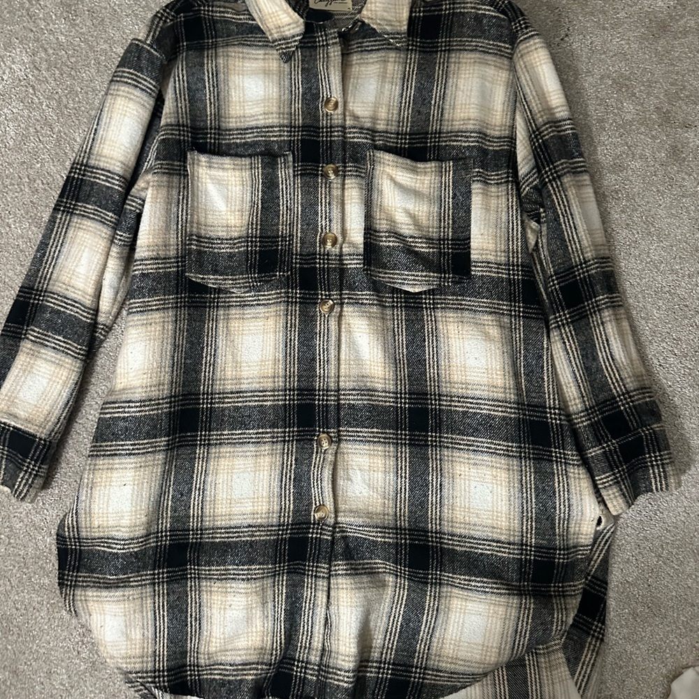 Carly Jean Los Angeles Black and Cream Plaid Button-Down Shirt